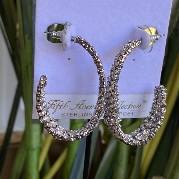 Fifth Avenue Pave Swarovski Crystal 3/4 Hoop Earrings NWT - Picture 6 of 10
